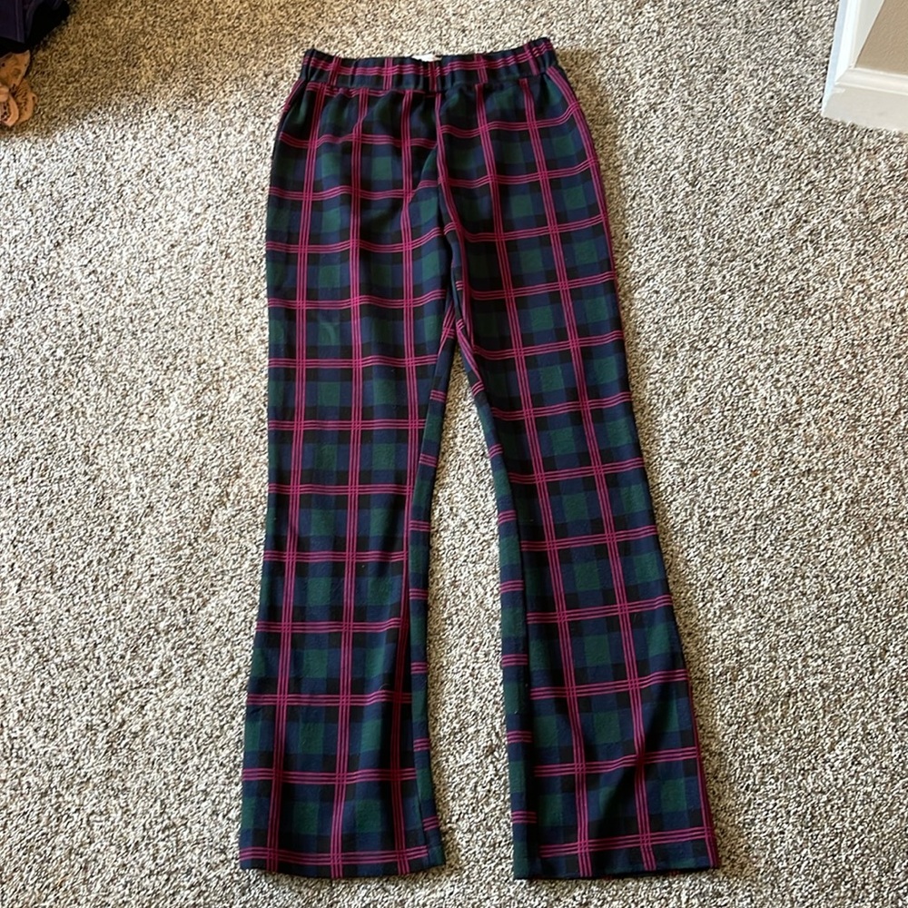 Urban Outfitters Plaid Pants with elastic waist Women’s Size sp Green Tone Plaid